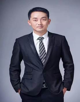 汪四海蓝底证件照(1)